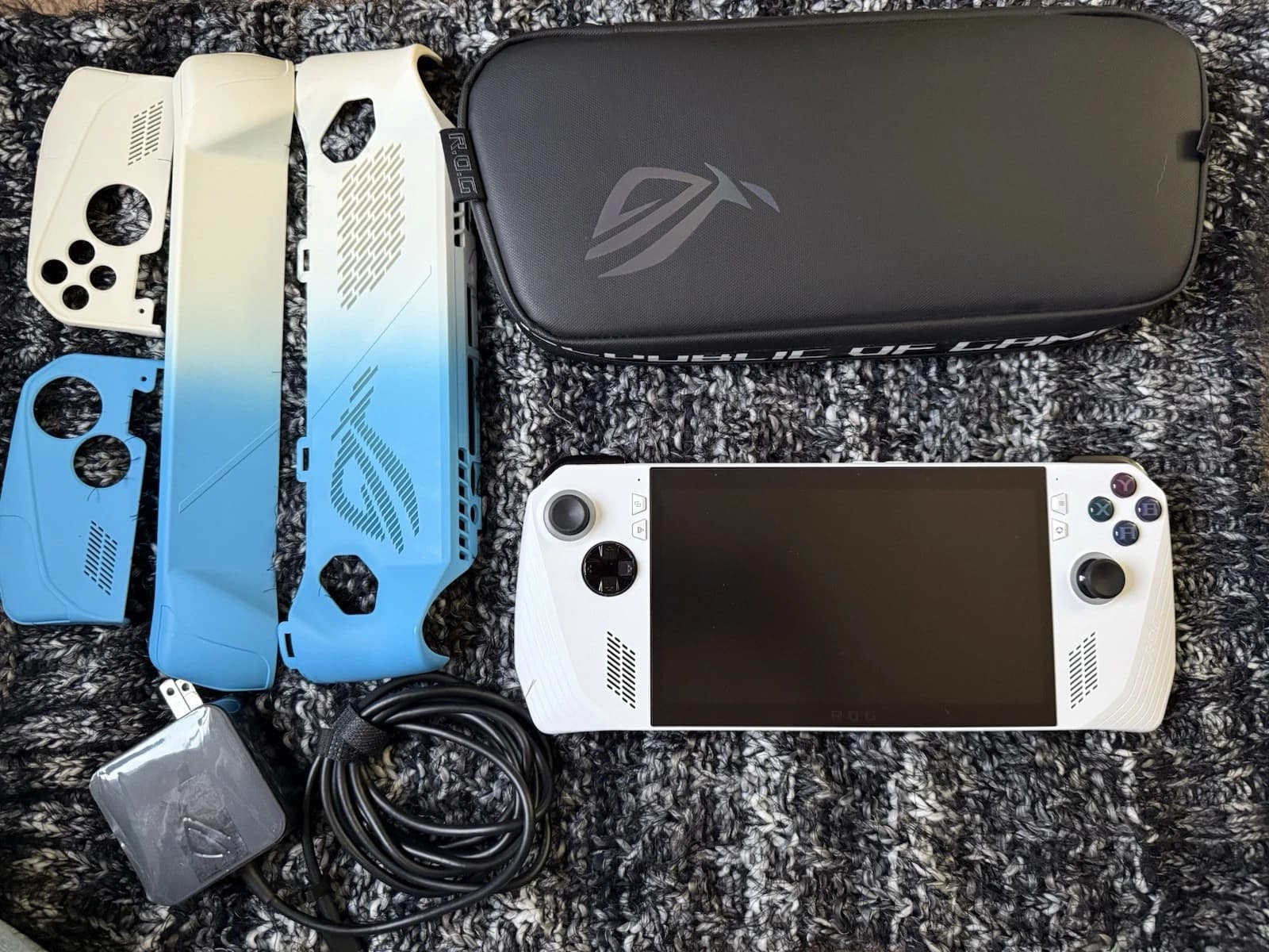 ASUS ROG Ally FHD 120Hz Handheld Gaming PC 2TB Ryzen Z1 - Image 1