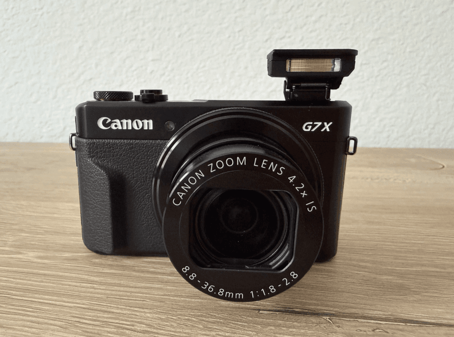 Canon PowerShot G7 x Mark II Digital Camera with Accessories - Image 1