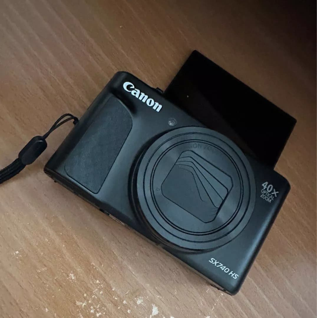 Canon PowerShot SX740 HS 20.3MP 4K Digital Camera - Image 1