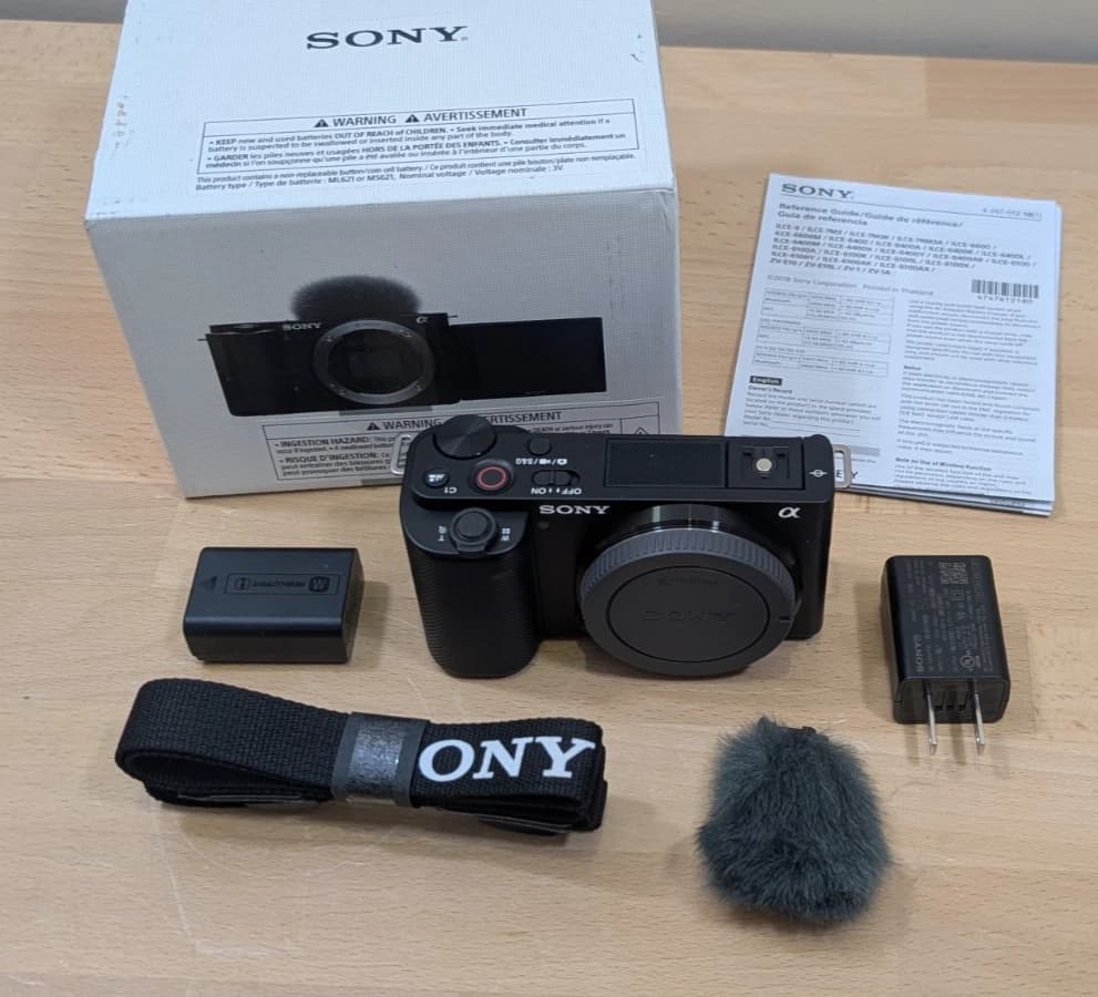 Sony Alpha ZV-E10 ZVE10 Black (ILCZVE10/B) Camera - Image 1