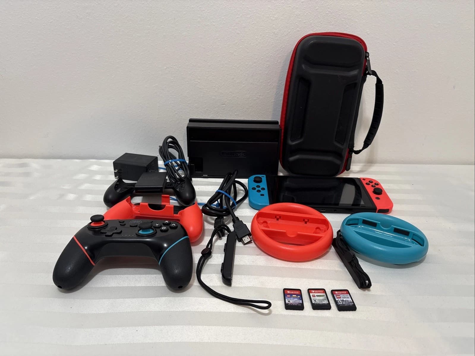 Nintendo Switch Console Bundle With 3 Games & Controller 2 Wheels - Image 1