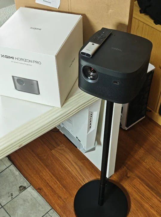 XGIMI Horizon Pro – 4K Android TV Projector - Image 1